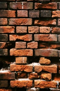 As time goes by, things wear out and become more prone to damage. The same holds true for your chimney masonry. Spalling is one thing that can happen to it.